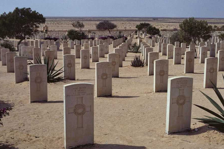 Egypt Alamien World War II Tombs_49aba_lg.jpg